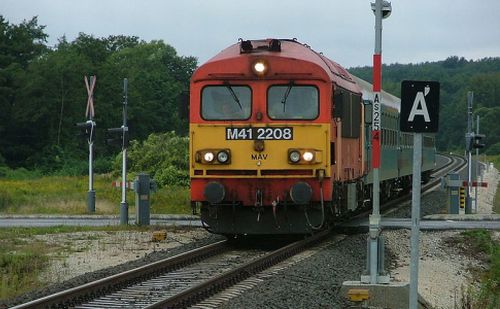 Felújítják a Szekszárd-Decs vasútvonalat