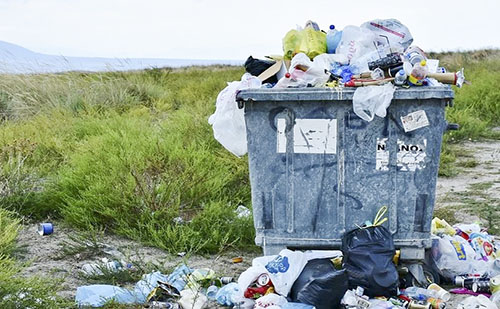 Elektromos meghajtású hulladékgyűjtőket állítottak üzembe Pakson